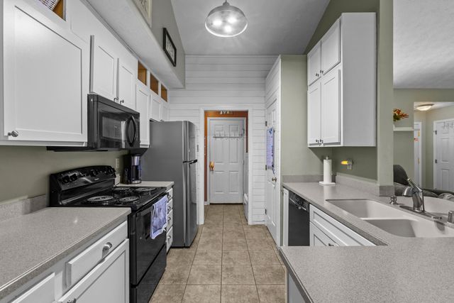 132 Copperfield Lane, Georgetown, KY 40324