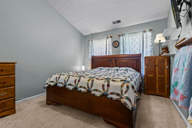 132 Copperfield Lane, Georgetown, KY 40324