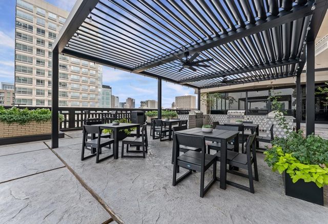 2016 Main Street 717, Houston, TX 77002