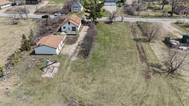 945 East Avenue NE, Bemidji, MN 56601