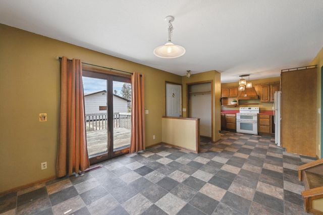 945 East Avenue NE, Bemidji, MN 56601