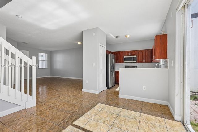 7616 NW 114th Path 7616, Doral, FL 33178