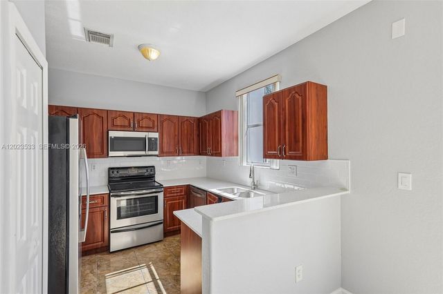 7616 NW 114th Path 7616, Doral, FL 33178