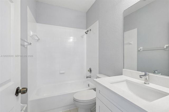 7616 NW 114th Path 7616, Doral, FL 33178