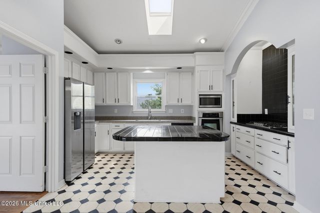 205 Cherry Drive, Brandon, MS 39042