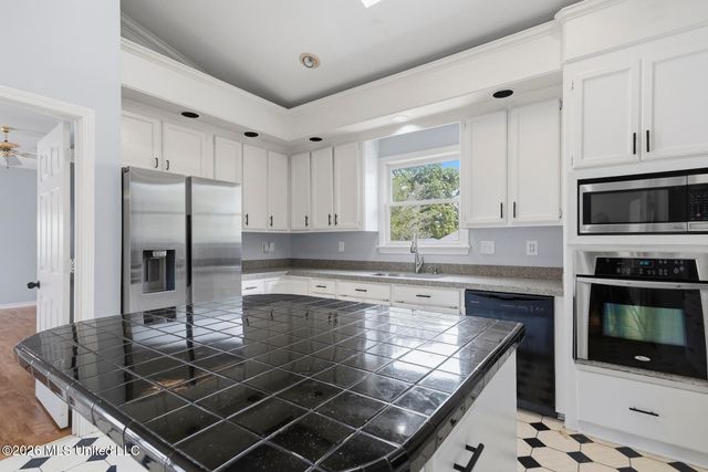 205 Cherry Drive, Brandon, MS 39042