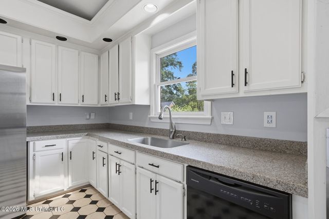 205 Cherry Drive, Brandon, MS 39042