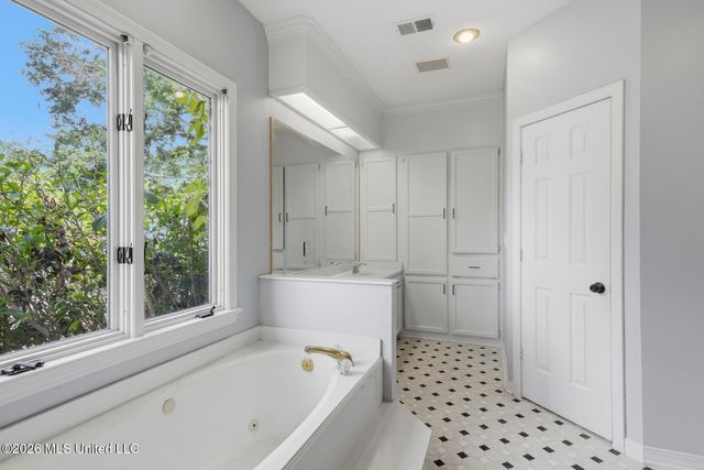 205 Cherry Drive, Brandon, MS 39042