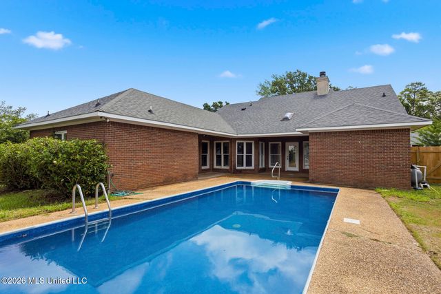 205 Cherry Drive, Brandon, MS 39042