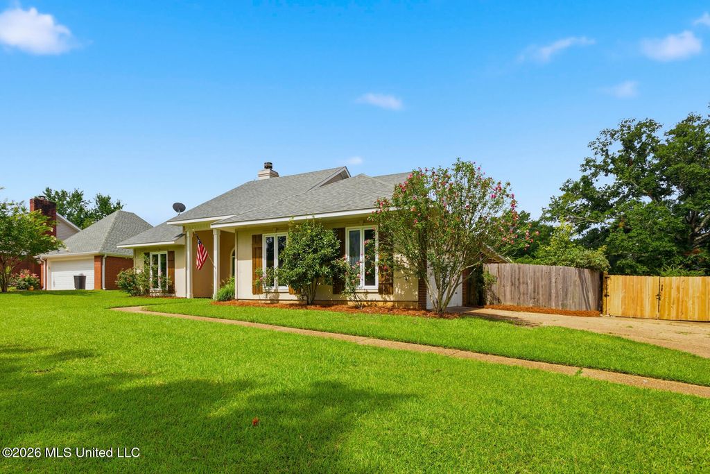 205 Cherry Drive, Brandon, MS 39042