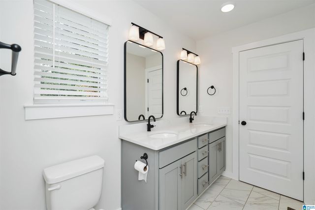 22136 VILLAGE PARKWAY, Helena, AL 35080