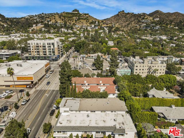 1432 N Fairfax Avenue, Los Angeles, CA 90046
