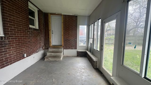 2110 Burwell Ave, Louisville, KY 40210