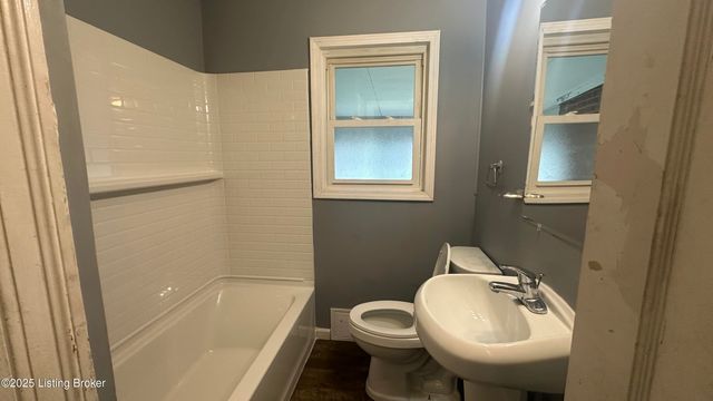 2110 Burwell Ave, Louisville, KY 40210