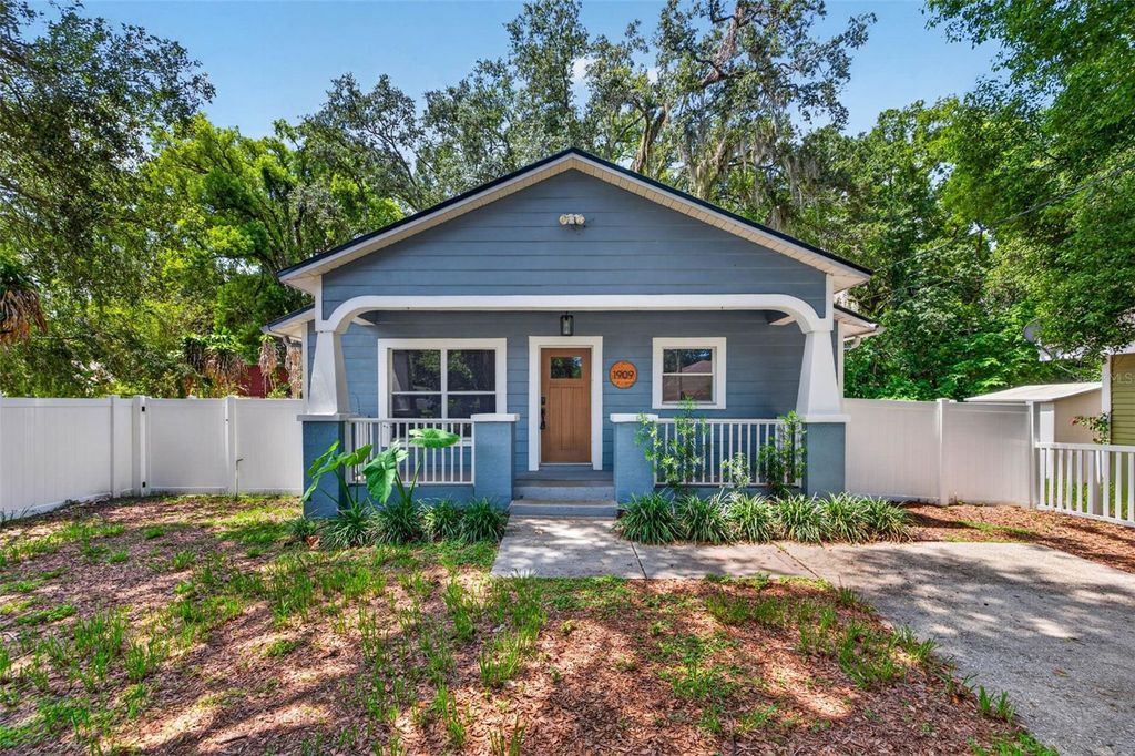 1909 E HENRY AVENUE, Tampa, FL 33610