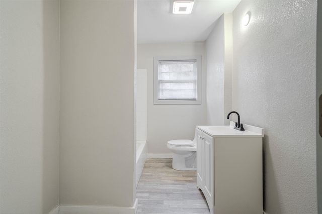 1109 Morgan St, Longview, TX 75602