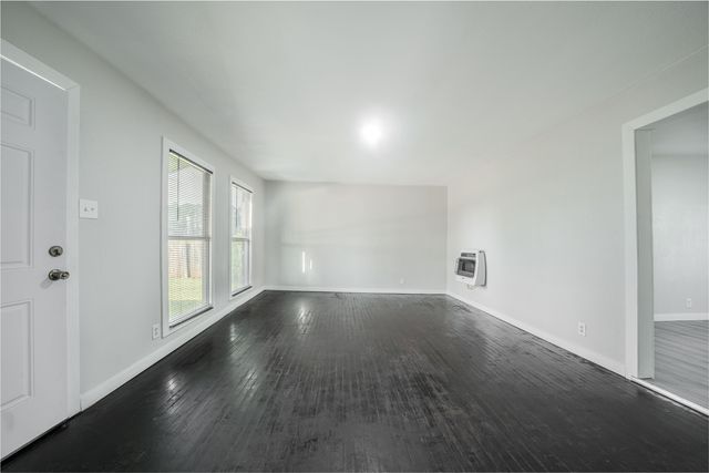 1109 Morgan St, Longview, TX 75602