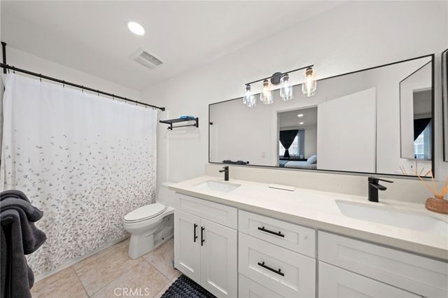 2729 Central Avenue H, El Monte, CA 91733