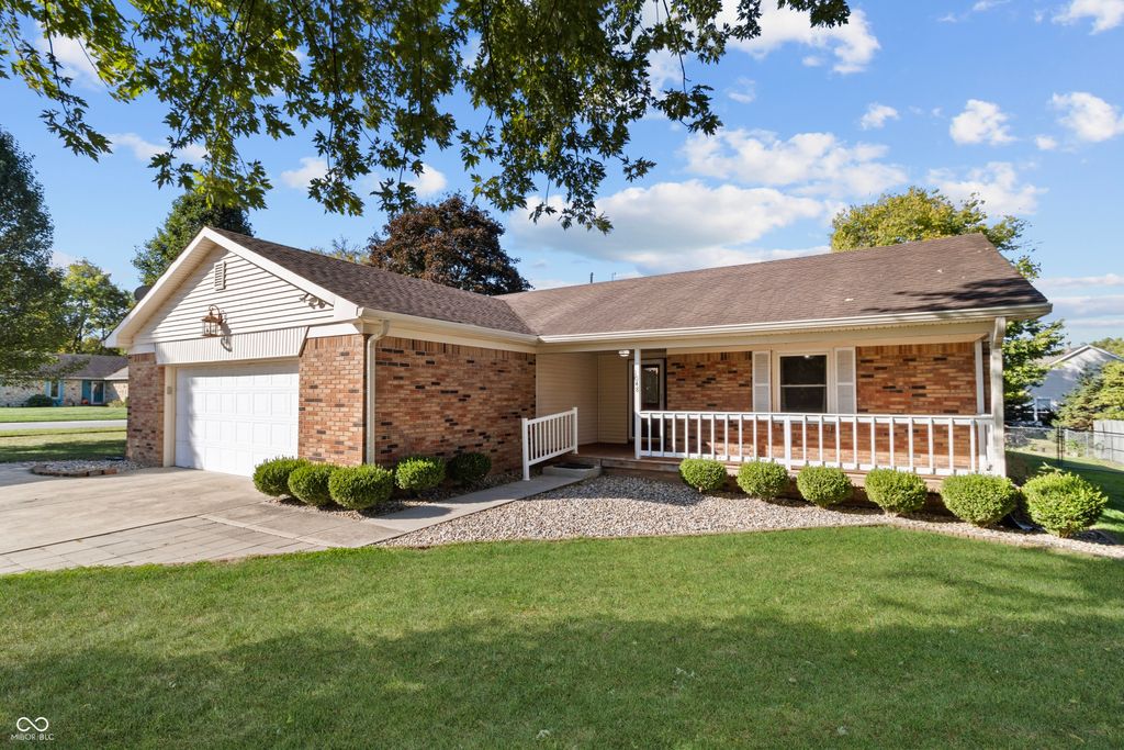 1048 Waterford Drive, Greenwood, IN 46142
