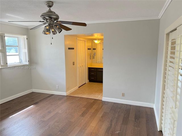 7470 NW 10th Ct, Plantation, FL 33313