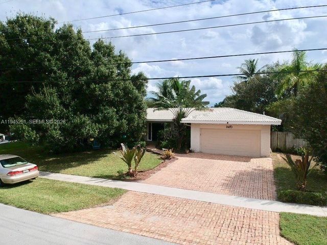 7470 NW 10th Ct, Plantation, FL 33313