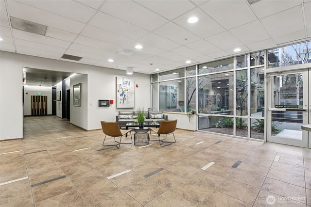 701 Columbia Street #607, Vancouver, WA 98660