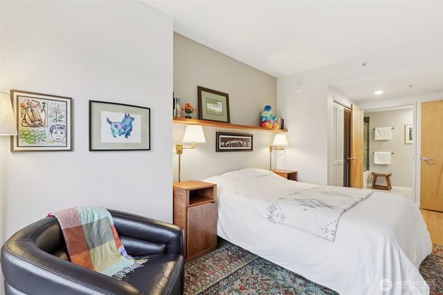 701 Columbia Street #607, Vancouver, WA 98660