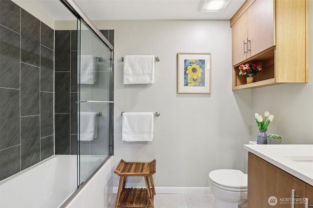 701 Columbia Street #607, Vancouver, WA 98660