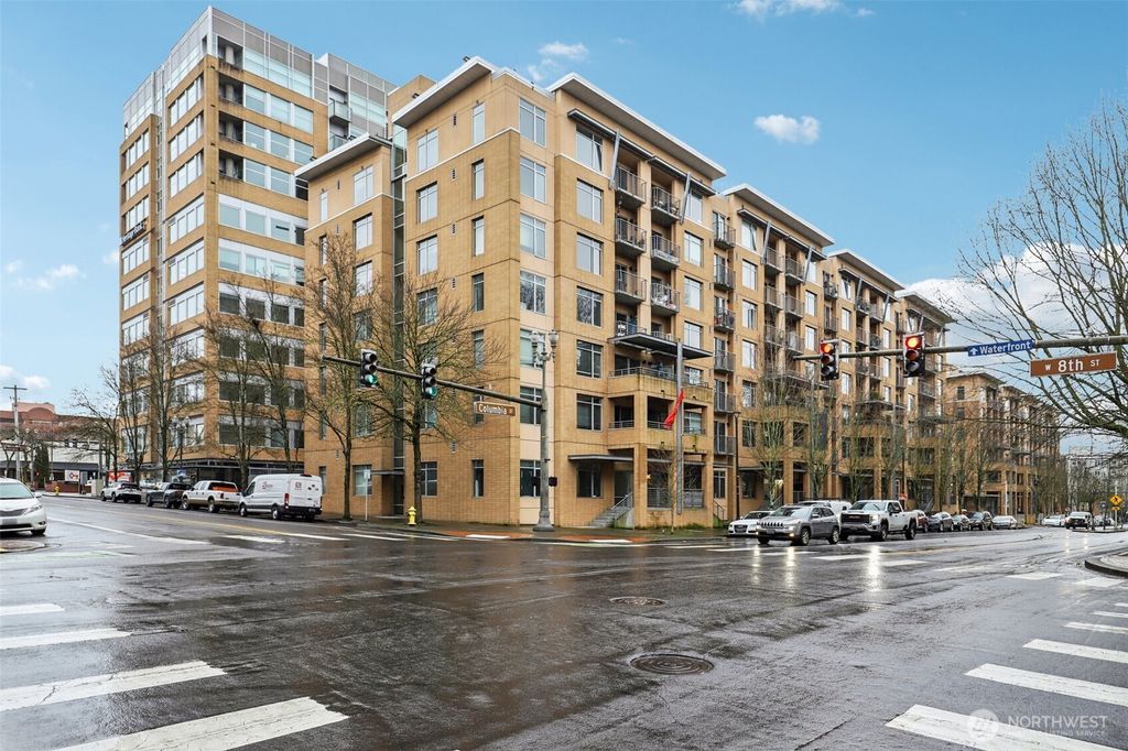 701 Columbia Street #607, Vancouver, WA 98660