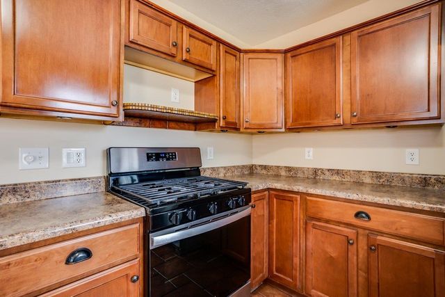 1921 S Fern St, Wichita, KS 67213