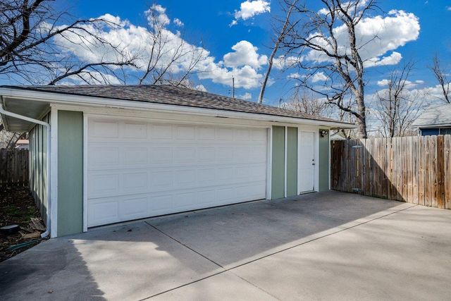 1921 S Fern St, Wichita, KS 67213