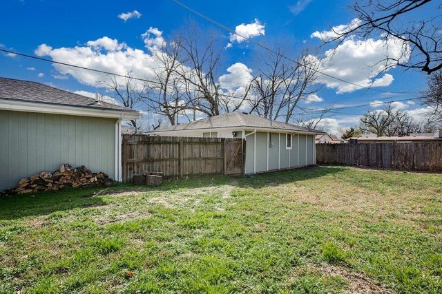 1921 S Fern St, Wichita, KS 67213