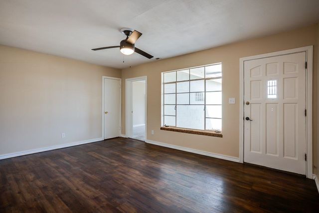 1921 S Fern St, Wichita, KS 67213