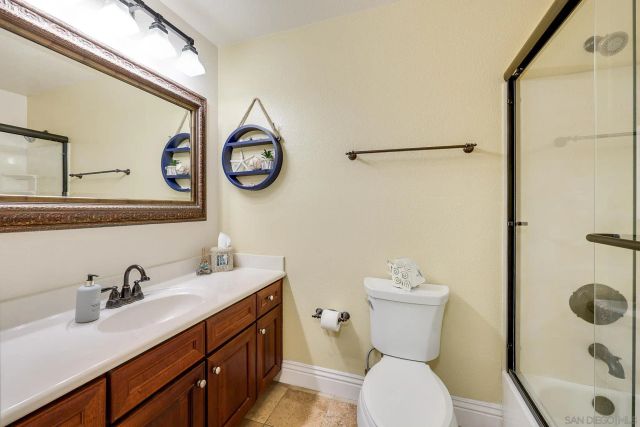 8430 Via Mallorca 108, La Jolla, CA 92037