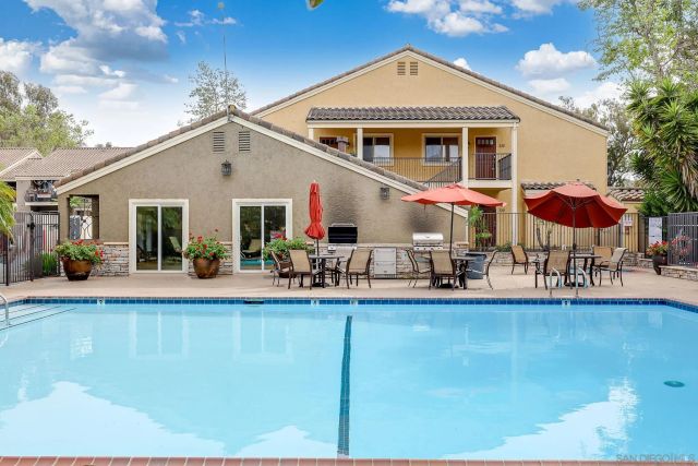 8430 Via Mallorca 108, La Jolla, CA 92037