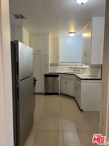 10503 Missouri Avenue, Los Angeles, CA 90025