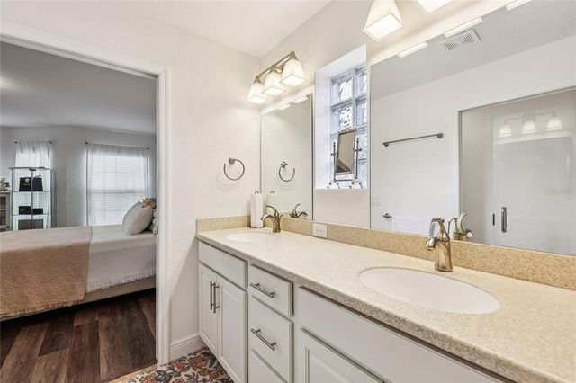 10453 SILVER MAPLE AVENUE, Oxford, FL 34484