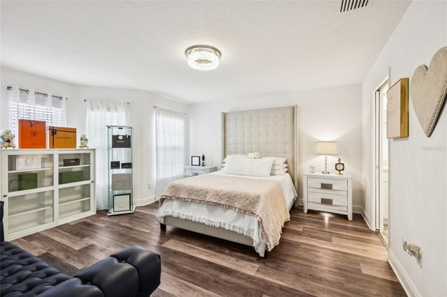 10453 SILVER MAPLE AVENUE, Oxford, FL 34484