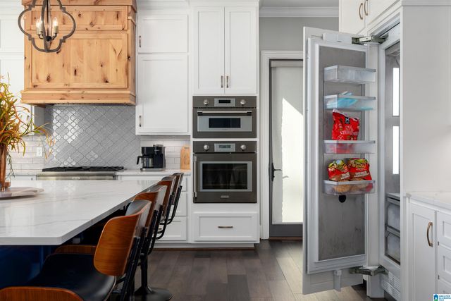 5587 CARRINGTON LAKE PARKWAY, Trussville, AL 35173