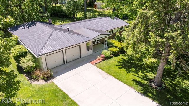 3361 Clyde Drive, Burtchville, MI 48059