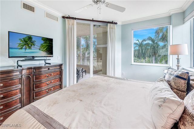 2748 Tiburon BLVD E C-301, Naples, FL 34109