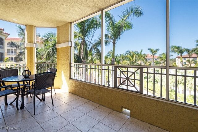 2748 Tiburon BLVD E C-301, Naples, FL 34109