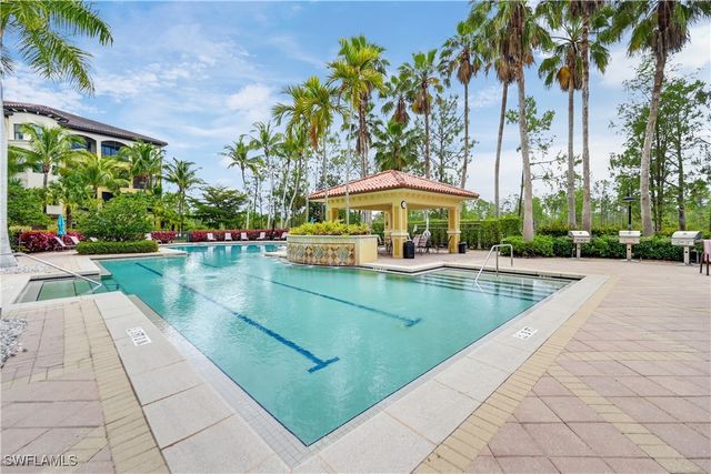 2748 Tiburon BLVD E C-301, Naples, FL 34109