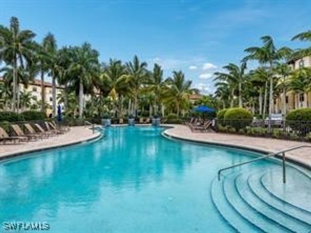 2748 Tiburon BLVD E C-301, Naples, FL 34109