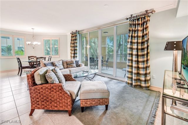 2748 Tiburon BLVD E C-301, Naples, FL 34109