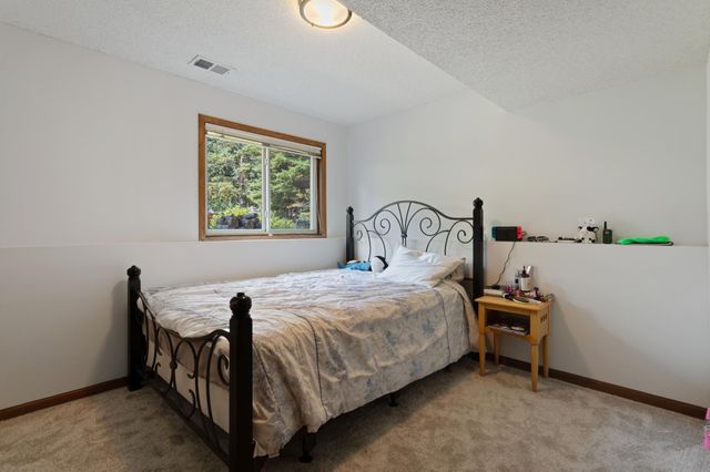 4263 Sun Cliff Road, Eagan, MN 55122
