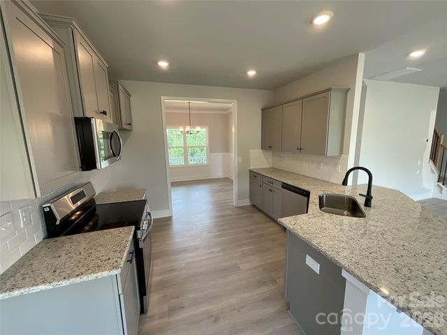156 Kerr Walk Drive 25, Statesville, NC 28677