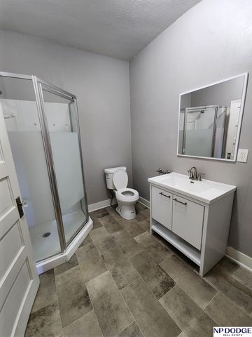 4524 N 21st Street, Omaha, NE 68110