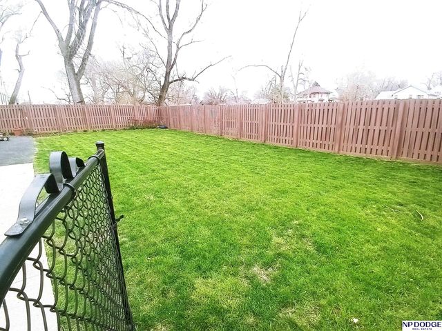 4524 N 21st Street, Omaha, NE 68110