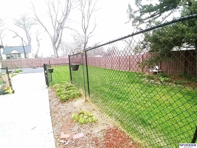 4524 N 21st Street, Omaha, NE 68110